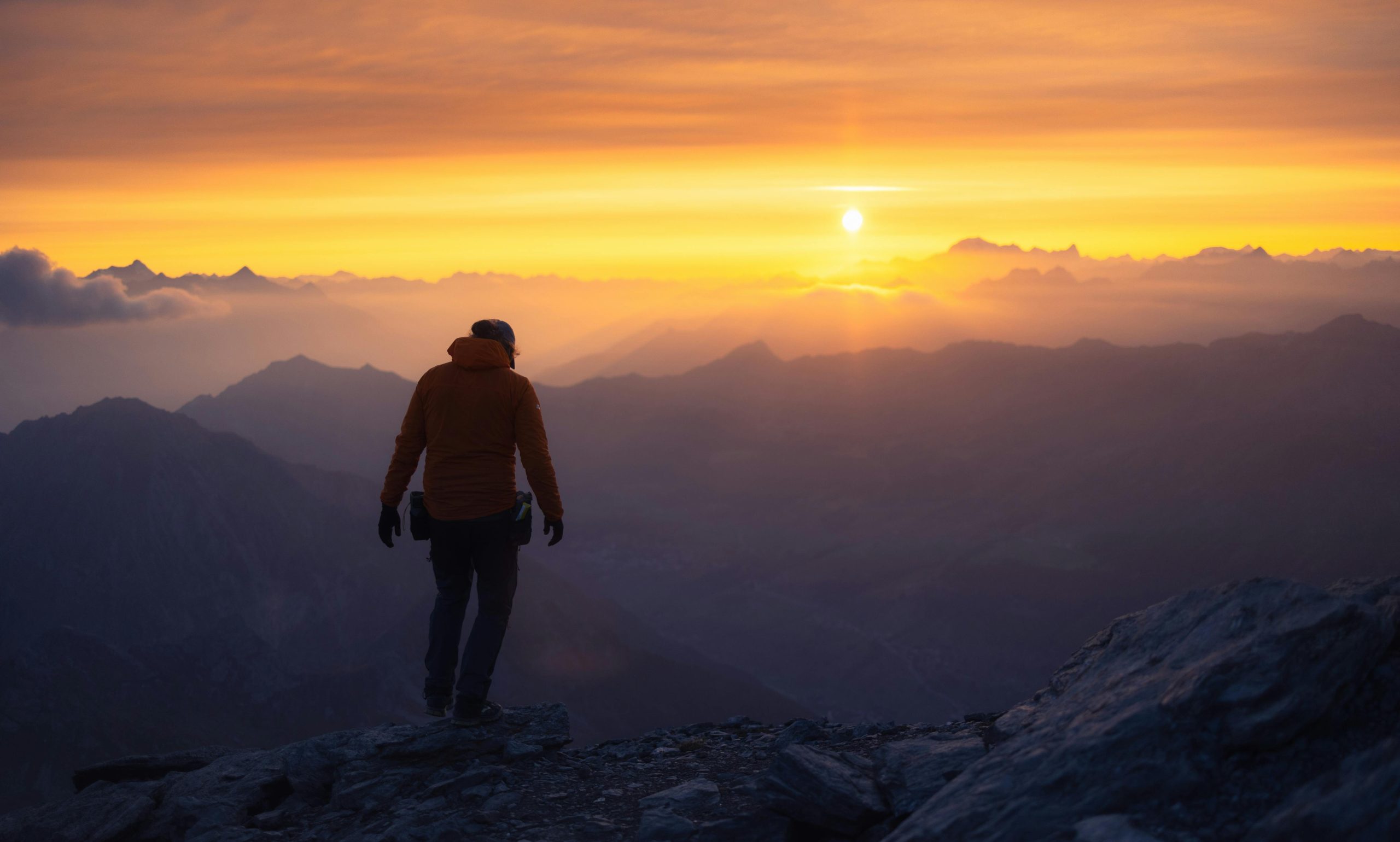 Best VPNs for Freelancers: Secure & Fast Options for Traveling Abroad
