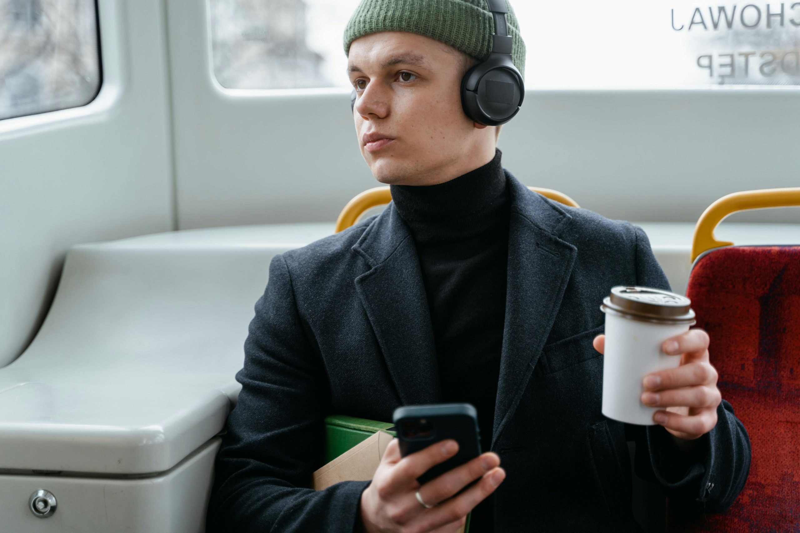 Tips for Crafting the Perfect Morning Routine While Traveling